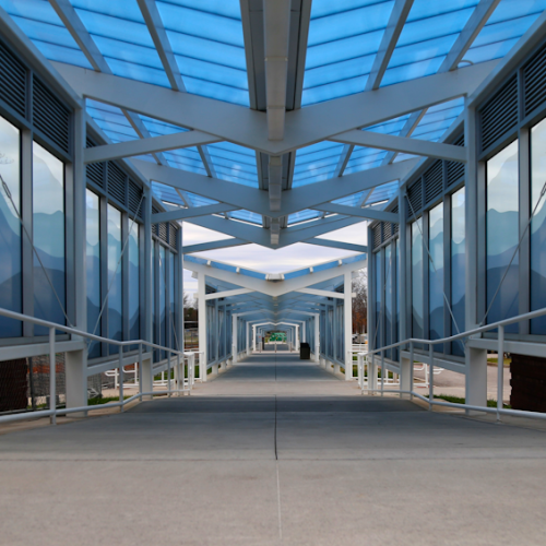 Looking down the canopy at the Roanoke Blacksburg Regional Airport.