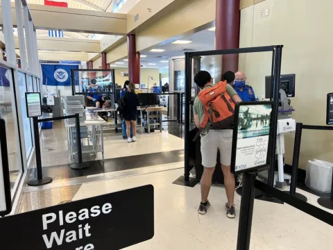 TSA checkpoint at ROA